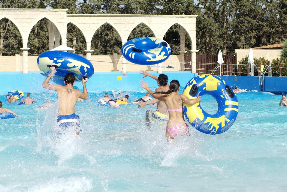 ExploreCyprus1's tweet photo. The Biggest Splash on the Island! #explorecyprus
https://t.co/9qTTmvBydi https://t.co/VxXkcKTjBf
