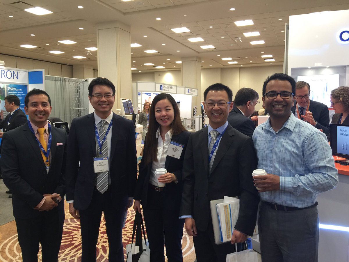 VincentLinCAN's tweet photo. It's raining Sunnybrook fellows! #CI2016Toronto https://t.co/leuC7KXVbo