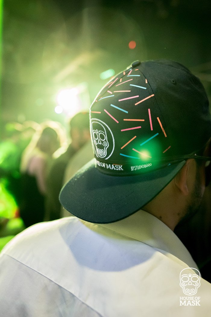 buzzeo_agency's tweet image. Ce soir, le @fandkbistroclubreçoit la soirée @HouseOfMask : Gifomaton, goodies, shows.. tinyurl.com/Blog-Cubanisto…