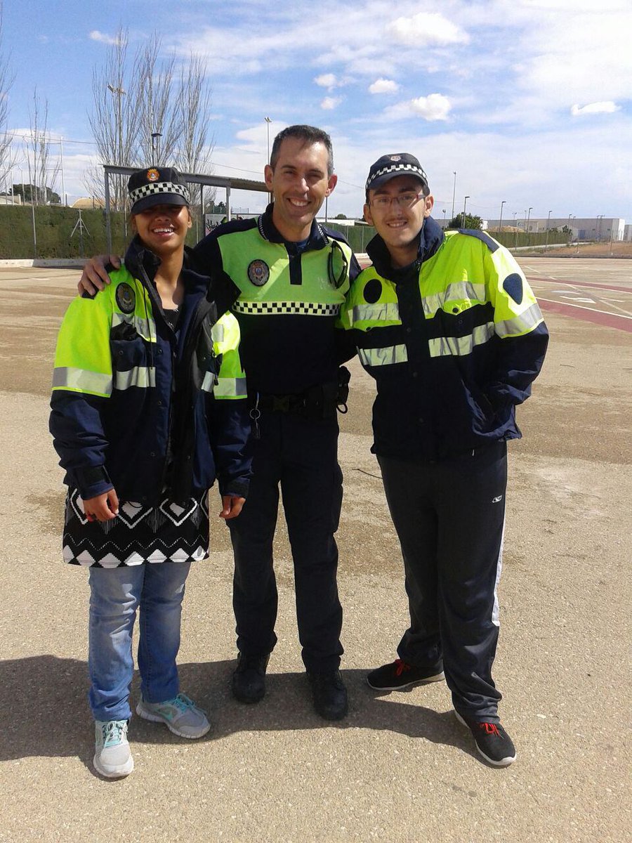 Asoc_Aidemar's tweet photo. Visita Colegio Aidemar en el parque Seguridad Vial de @AytoSanJavier1, gracias POLICIA LOCAL por tratarnos tan bien. https://t.co/Y4RRm3QLkM