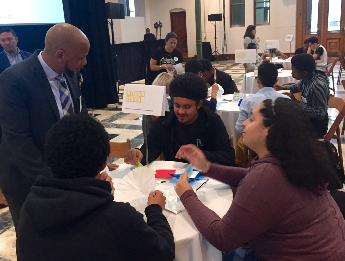RayLHutchison's tweet photo. Design in action! It's all happening at the @cooperhewitt #DCDesignSummit #DCPSRising https://t.co/D64RDPXL4o