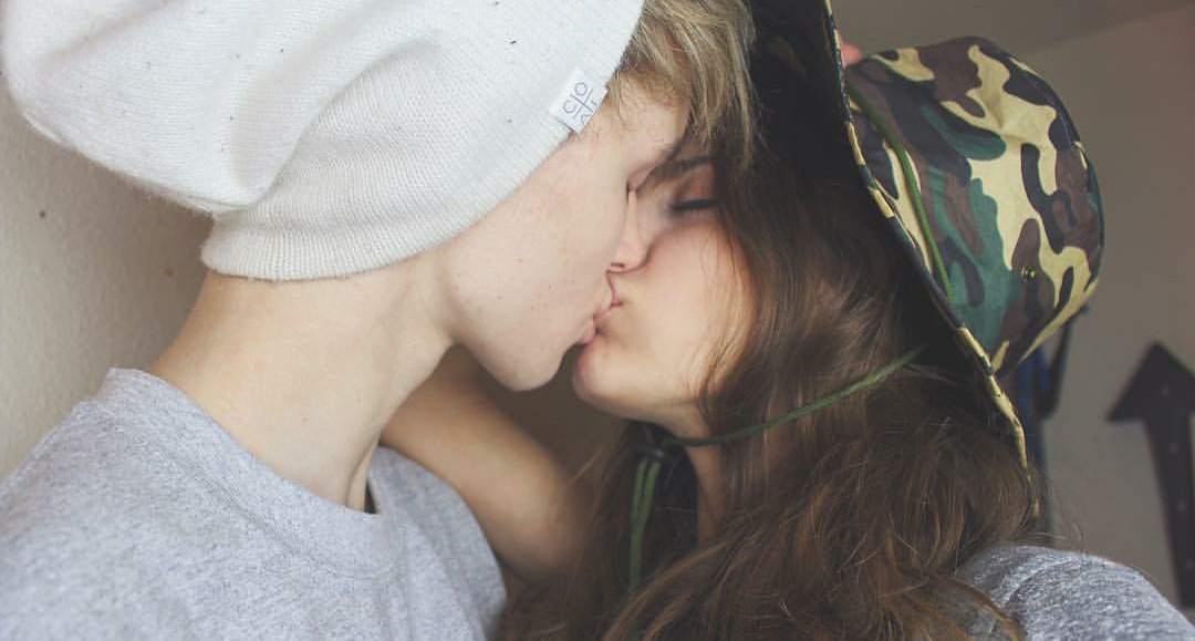 Thctfckcr's tweet image. If it ain&apos;t love why does it feel so good? 😍