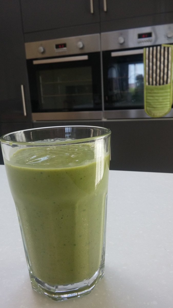 bexymax's tweet image. Inspired by @Beetroot_Blog to make a #summer #smoothie. Def several of my #fiveaday in here #dayoff #FoodieFriday