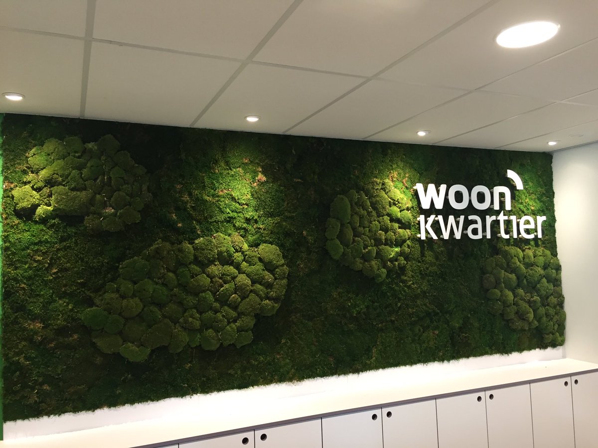 plantenman's tweet image. Vandaag 3 geweldige moswanden opgeleverd. In onze werkplaats de wanden voorbereid en op locatie in detail afgewerkt!