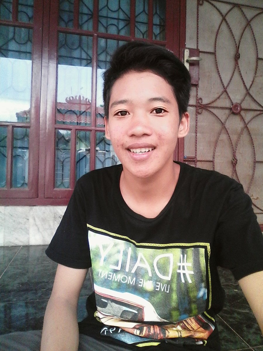 Darwanrangga's tweet photo. Kenapa gak pernah peka si lo😡😡 https://t.co/TXXBcrExC3