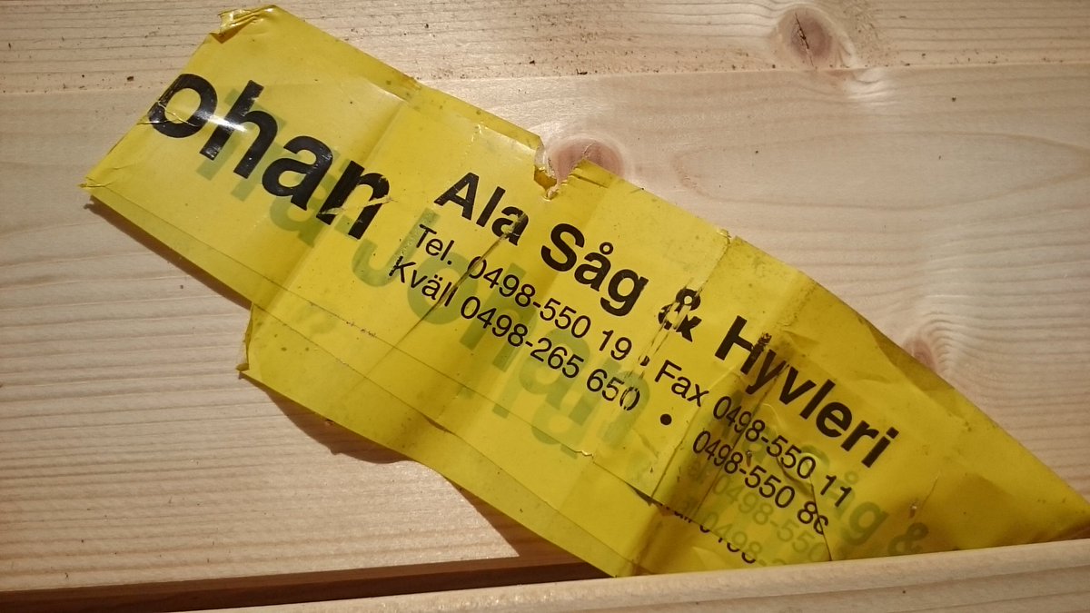 Kundservice på den gotländska landsbygden: Behöver du något från brädgården på kvällen? Ring våra hemnummer!