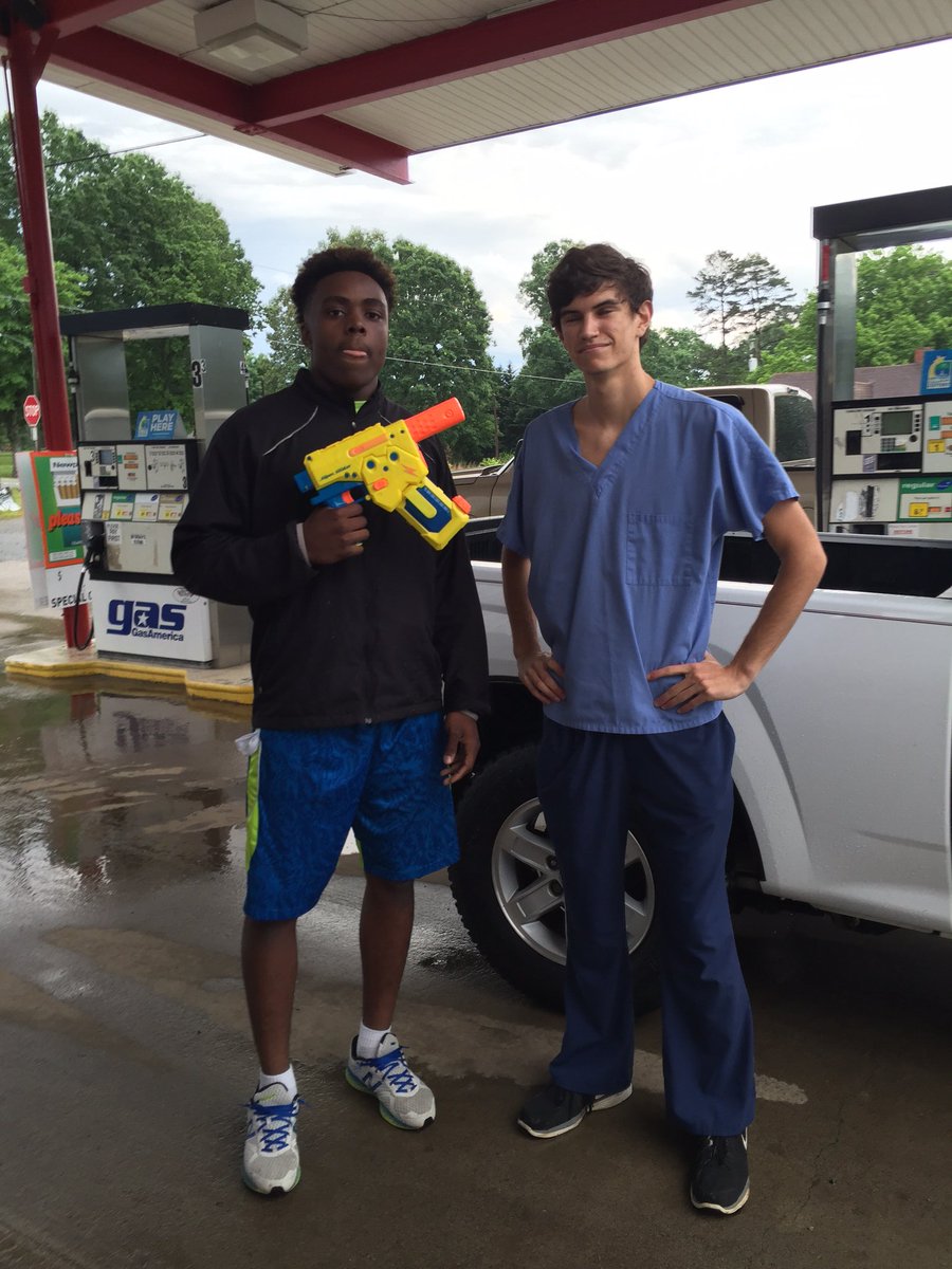 RHSASSASSIN16's tweet photo. ttwwwooooo moooooooooo 🌵🌵🌵

Ashley 🐐 and brock lesnar are out, two big old savages are back at it 
🌪🌪🌪#RhsSA2k16 https://t.co/j5BxTZcm6b