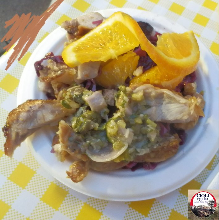 ariccina's tweet photo. La #porchetta in insalata di frutta e verdura
@TrastevereRM @eataroundapp @andrelettrico https://t.co/pN9Hs8NBpF https://t.co/k1pVxulqgH