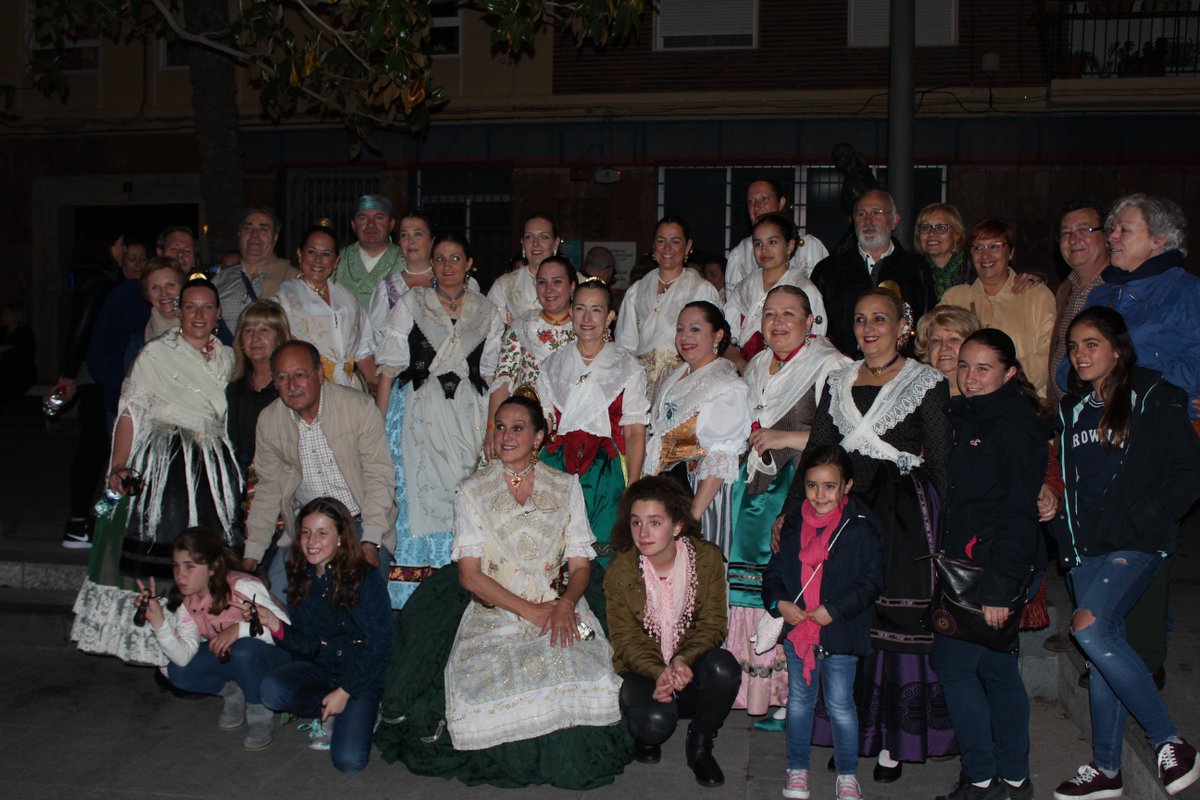 FallaEl48's tweet image. Nuestro grupo de baile participó en Les Danses de la Santa Creu que organiza cada año el @LoRatPenat1878