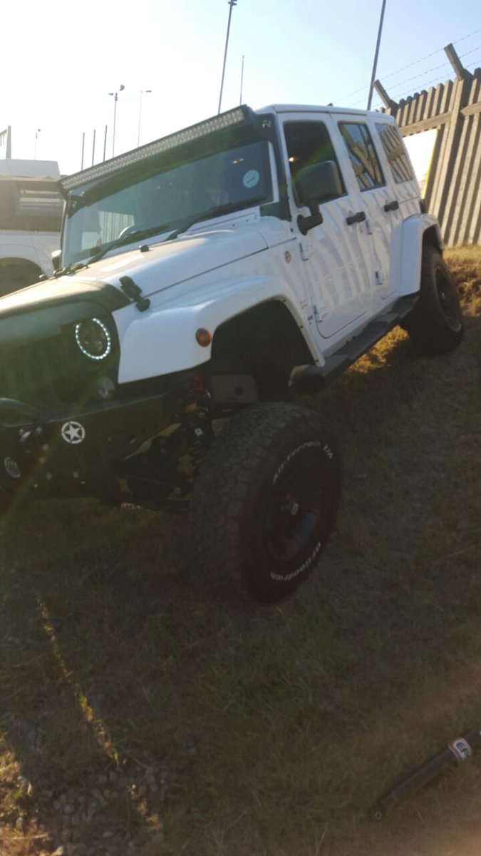 EFSafrica's tweet photo. Day 1 of the NEW 3" wrangler lift! #jeep #efssuspensions #wrangler #4x4 https://t.co/RmP2ozy7QQ