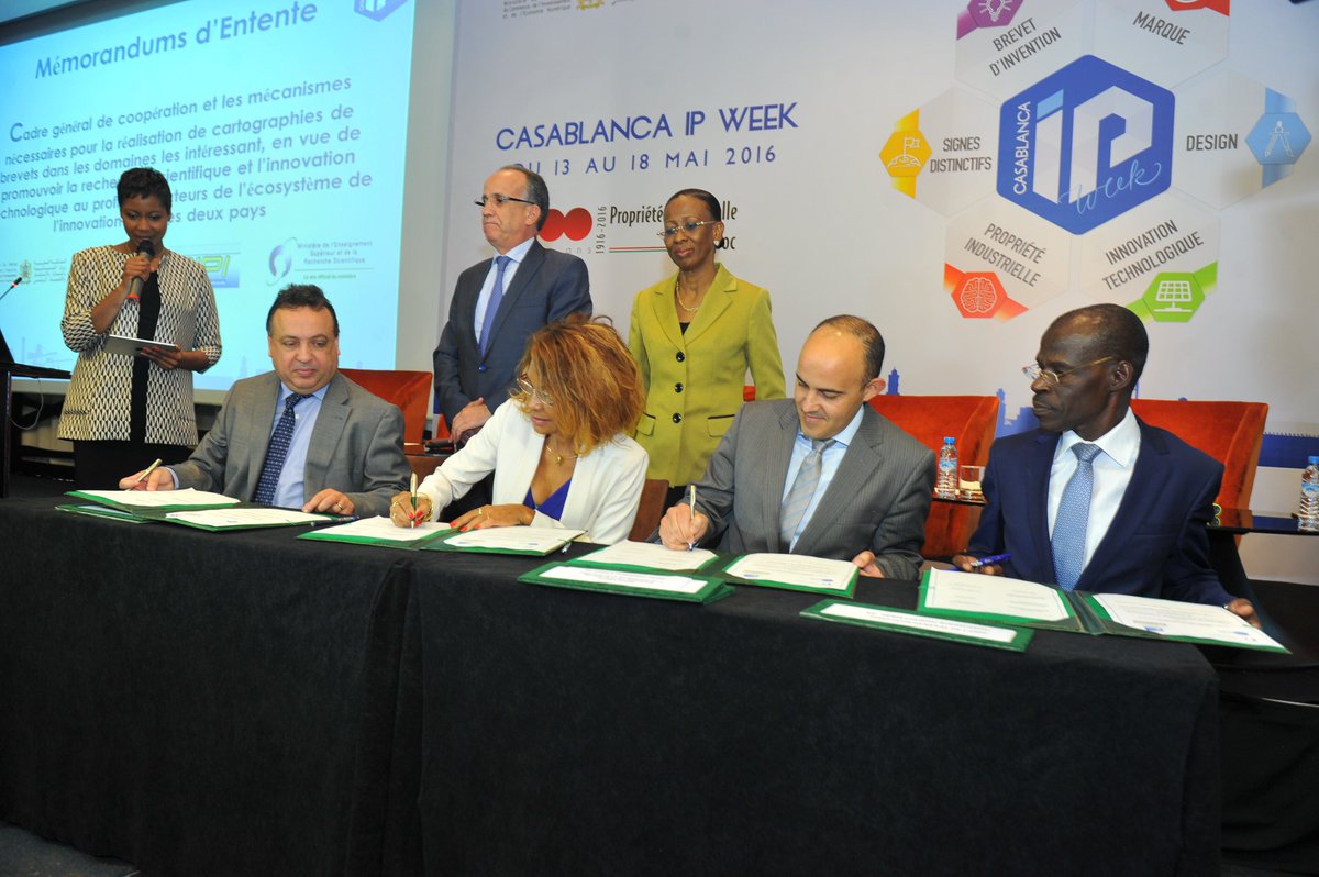 OMPICMAROC's tweet photo. Signature du mémorandum d’entente sur les brevets d’invention et l’innovation #MCINET #MASCIR #OIPI #MESRS https://t.co/k3VgBjS6Zi