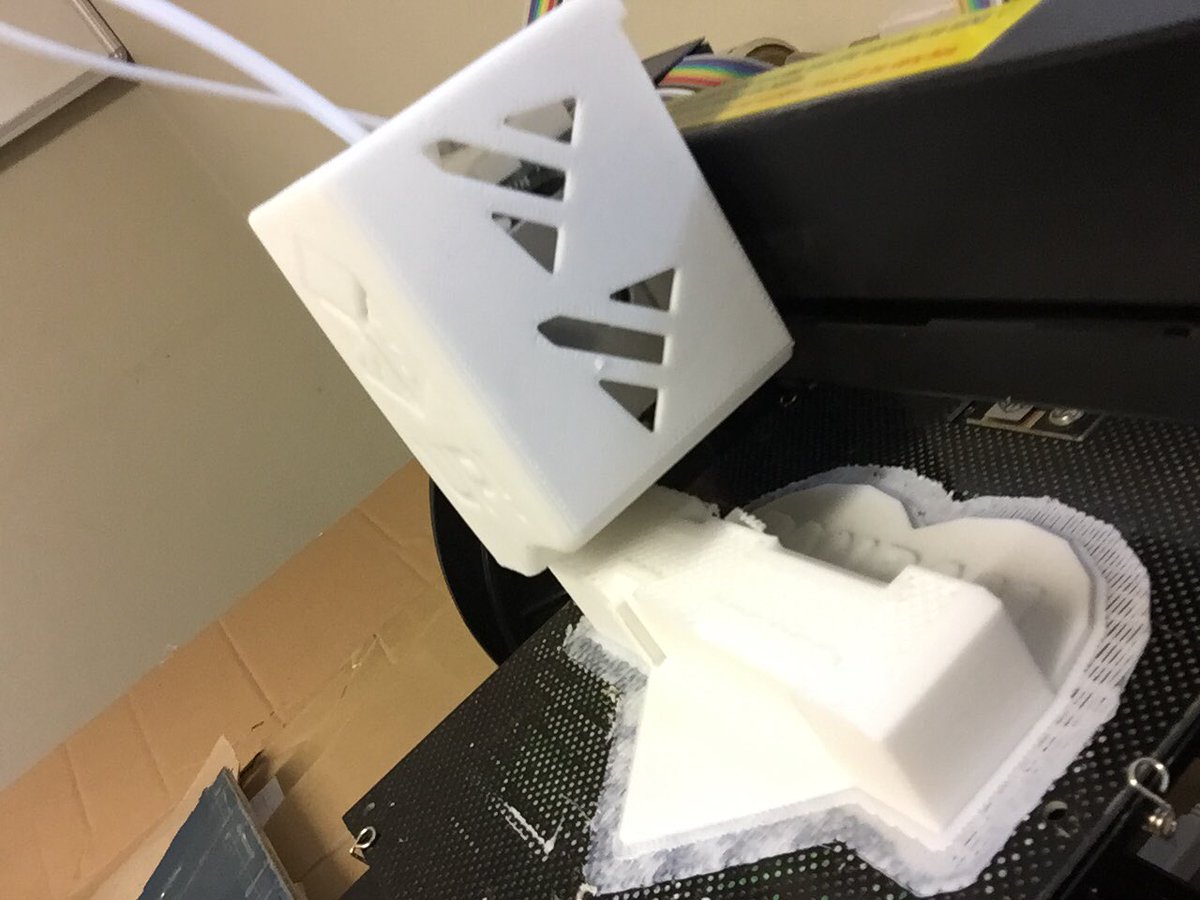 10sheds's tweet photo. Castle designed in TinkerCAD &amp; 3D printed. Check out https://t.co/O5FD2iPtZV - it's rad https://t.co/sD3FvdUY01