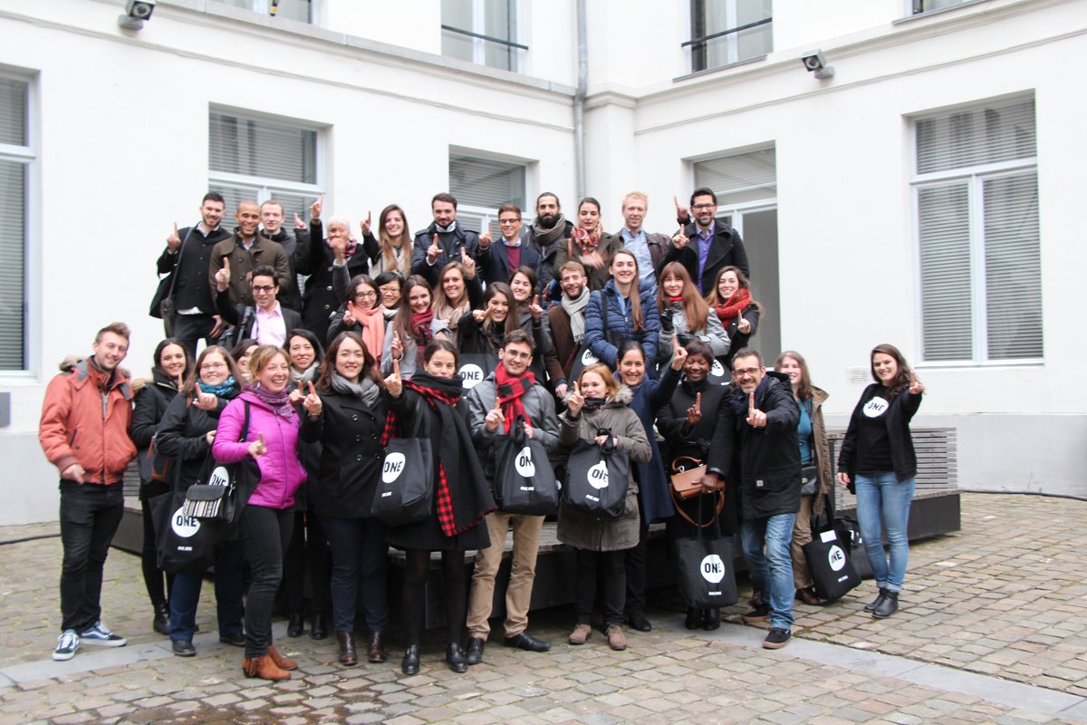 ONEinEU's tweet photo. Youth activism to end extreme poverty: https://t.co/MoR9AJJusA #ONEyouth2016  #ActionsSpeakLouder @CampusEurope https://t.co/PpoJwUzw7Q