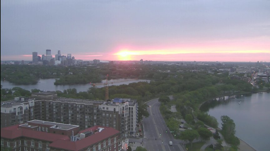 svensundgaard's tweet photo. Last glimpse of the sun until maybe this evening as rain quickly moves east. Details through 7am on @kare11 : https://t.co/t6bBFxWktx