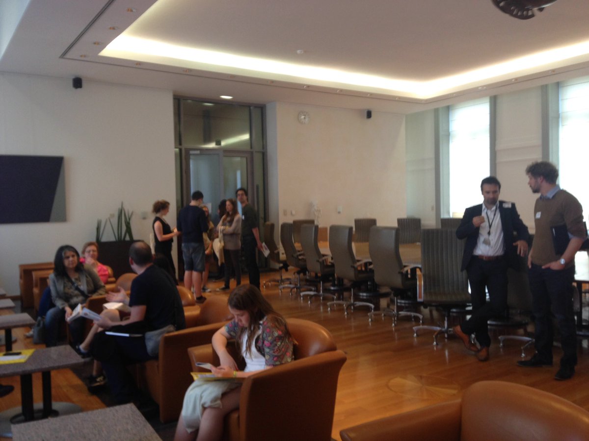 Klaar voor de speeddate met parlementsleden! #onderwijsfestival #eindtermen