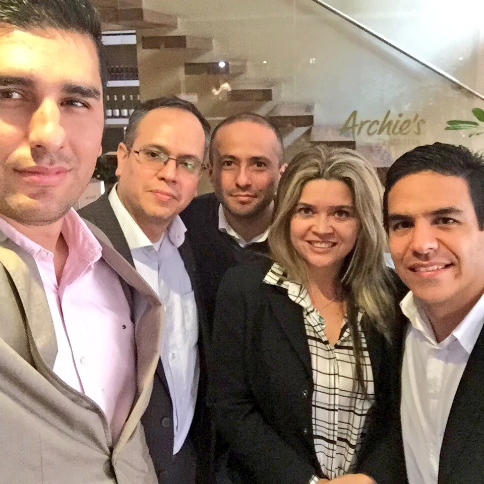Caribetic's tweet photo. La Red de #ClustersTic trabajando en estrategias de articulación con @InnpulsaCol @HuaweiMobileCo @RedClusterCo https://t.co/8j4zvQIhsk