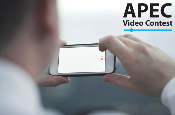 APEC 2015 tweet media