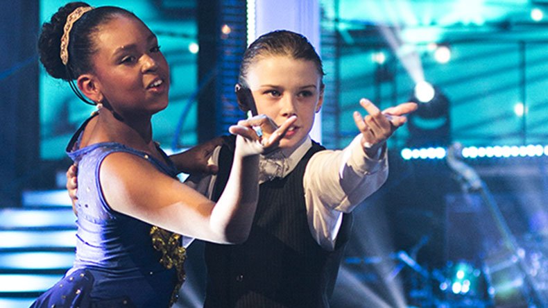 TV4's tweet photo. Tony Irving: "Säsongens bästa dans"
https://t.co/XLFpvaY4Am
#LetsDanceJunior https://t.co/yc8vipk9dZ
