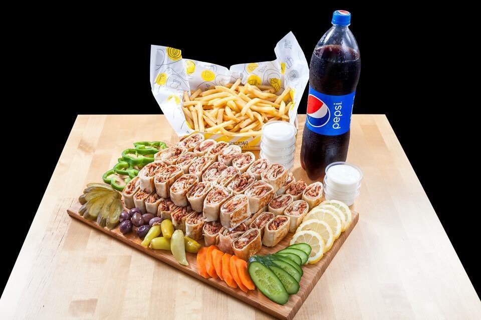 grillmasterjo's tweet photo. اليوم فقط شاورما بيج ماستر مع ٢ لتر بيبسي فقط ب١٢,٥٠ دينار #جريل_ماستر_في_ايار #جريل_ماستر https://t.co/HF7xSRzYPd