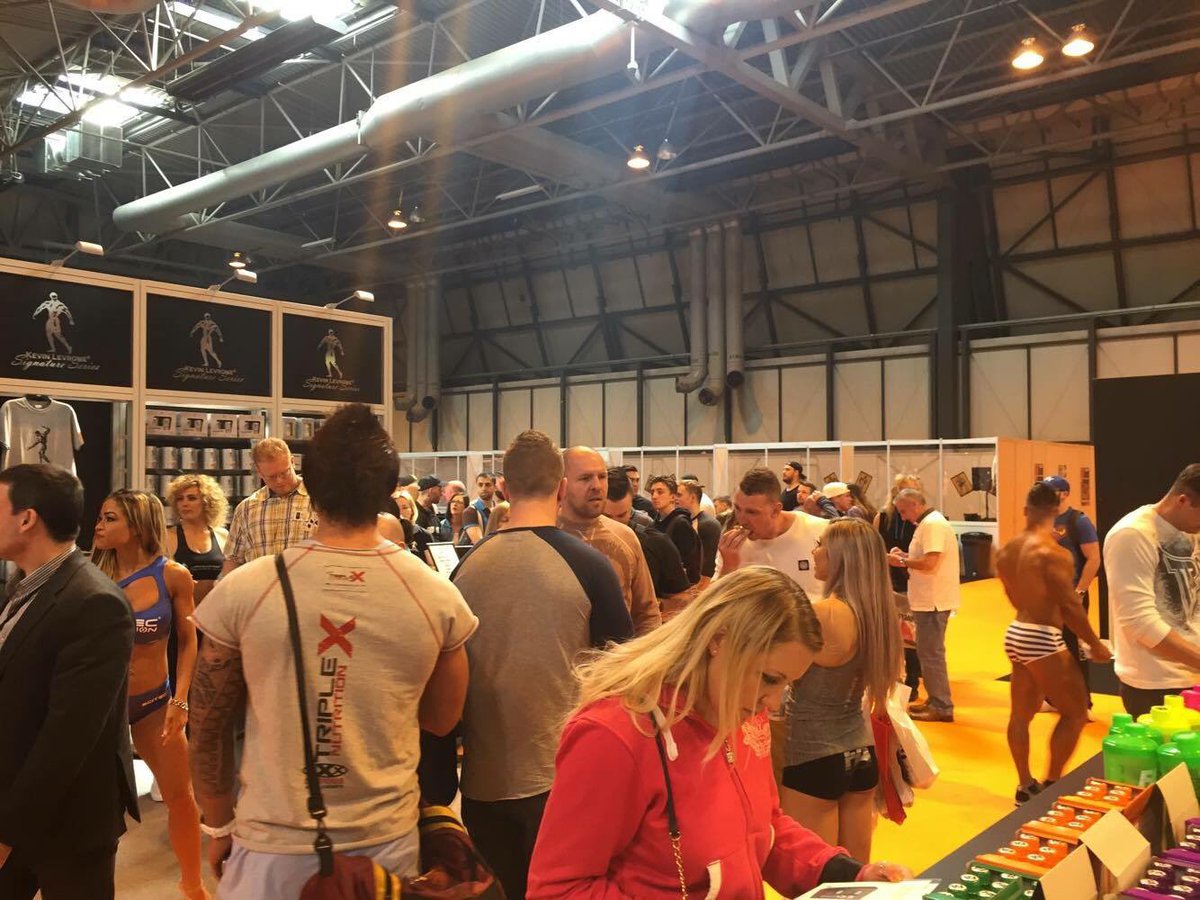 FANutritionPL's tweet photo. @FAnutritionUK @BodyPowerExpo #sogood #xtreme #performanceline 💪💪💪 https://t.co/QExCgXJhYk