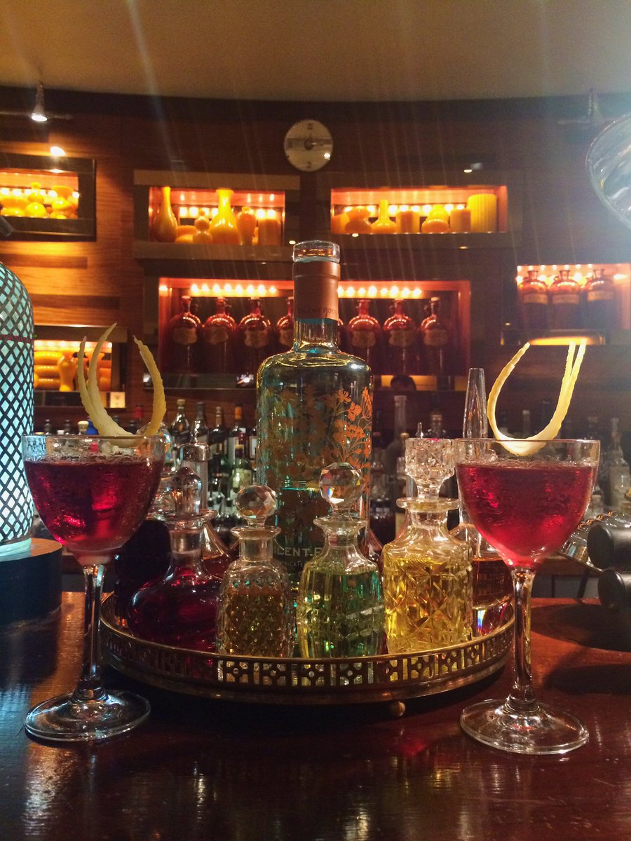 Our #caskONit 1st stop is the <a href="/chinatang/">309603968</a> 'Bijou' cocktail w/ <a href="/SilentPoolGin/">Silent Pool Gin</a> &amp; Chartreuse #1605 #chartreuseday - wow