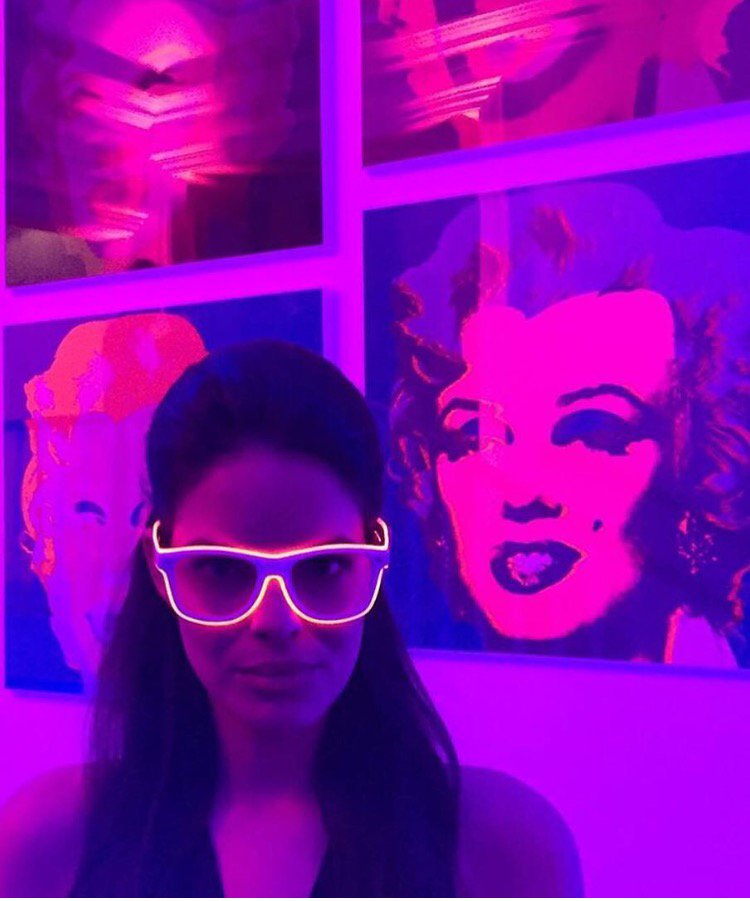 AvidityModels's tweet image. Friday Vibesssss 😎😎 #aviditymodels #Avidityproductions #events #sothebys #london #marilynmonroe #hostess #model