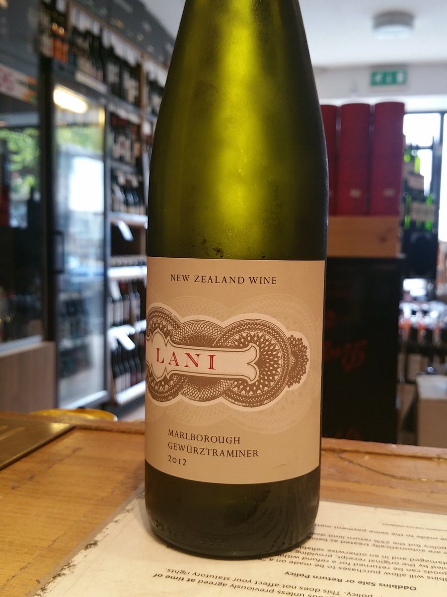 Happy #hummusday #Pairing #Wine with #middleastern #cuisine - Try this exquisite drop from <a href="/AlanaLaniWines/">Alana McGettigan</a>