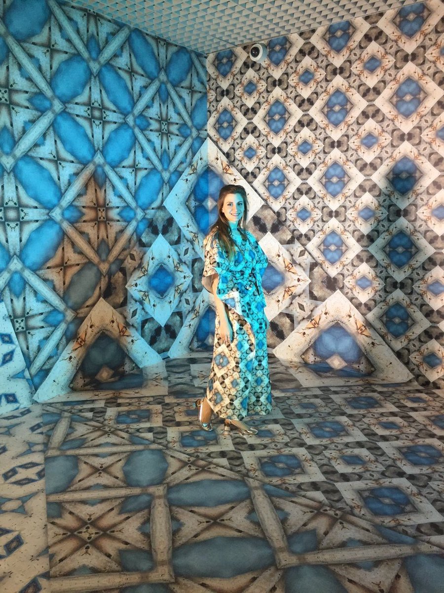 DesignApplause's tweet photo. interaction + camouflage ββπ #designpub #mo16 #miamiexperience #miamidesigndistrict #paracosm #trippychic https://t.co/5DpTSwxQOu