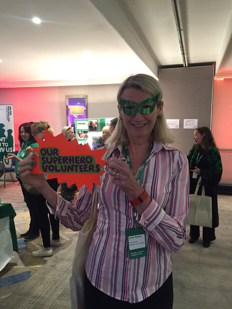 GemjarH's tweet photo. Selfie with the CEO💚 @lynda_thomas #Macvolunteerconference #machero https://t.co/ORAwuBngnc