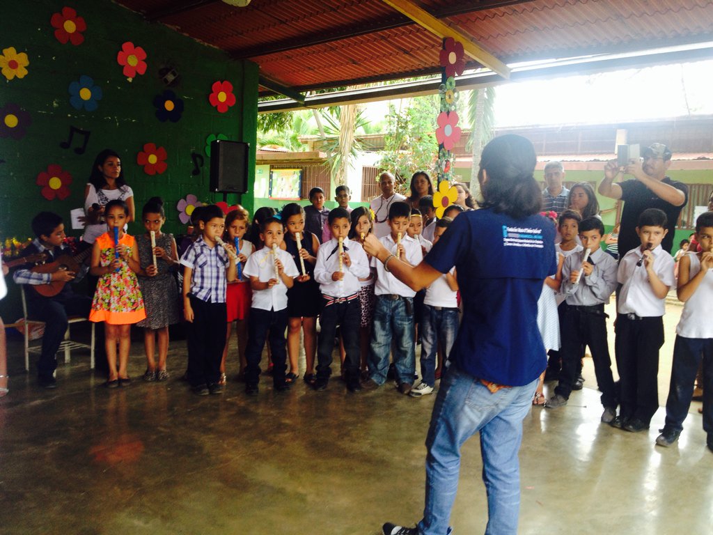 ModSILoyola's tweet image. Nuestro Concierto del Día de las Madres 12/05. Flauta Dulce y Cuatro. Escuela San Ignacio de Loyola @Yulyannrabert