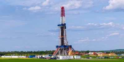 powerimpossible's tweet photo. #Fracking has saved most Americans nearly $750 every year since 2008 https://t.co/1YwMieBKVy https://t.co/fB07VZUQq0