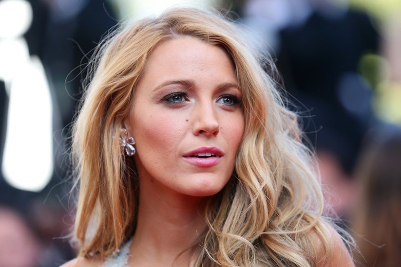 Wanna meet with Blake Lively? Be at Hotel Martinez 3.30pm #OnlyinCannes #Cannes2016