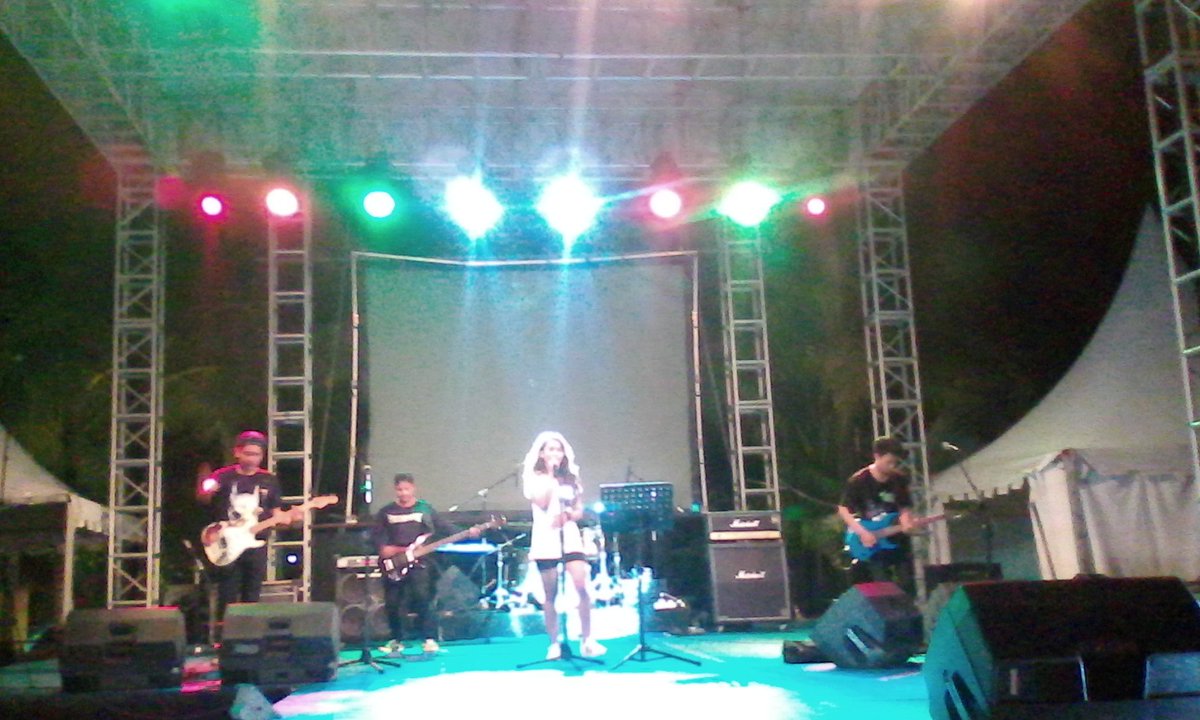 parkirmusik's tweet image. Live now !!! 

@reuniteinspace 

parkirmusik.com