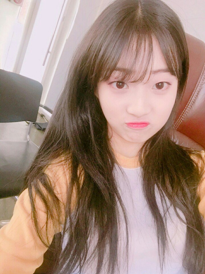 방금 올라온 흑발 스타제국 한혜리 사진 ㄷㄷ.jpg | 인스티즈