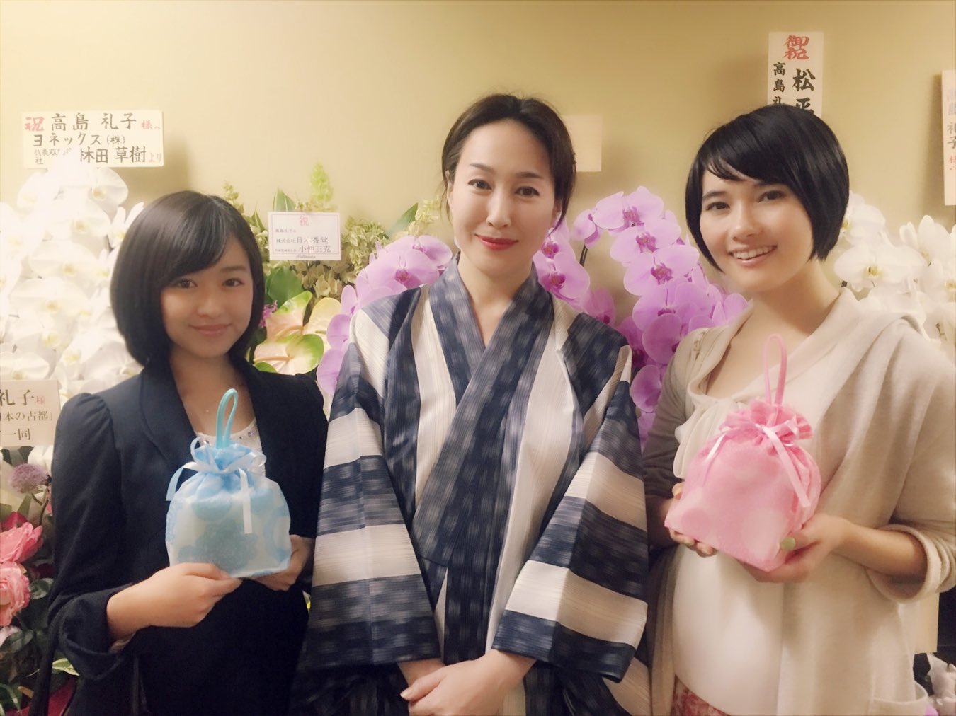 伊倉 愛美 事務所の先輩 中村橋之助 さんと 高島礼子 さんがご出演の舞台 御宿かわせみ をマリクボと鑑賞 私達と同世代の方々にもぜひ観ていただきたい時代劇でした とっても面白かった 高島さん本当お美しい 伊倉 愛美 事務所の先輩 中村橋之助 さんと 高島礼子 さんがご出演の舞台 御宿かわせみ をマリクボと鑑賞 私達と同世代の方々にもぜひ観ていただきたい時代劇でした とっても面白かった 高島さん本当お美しい