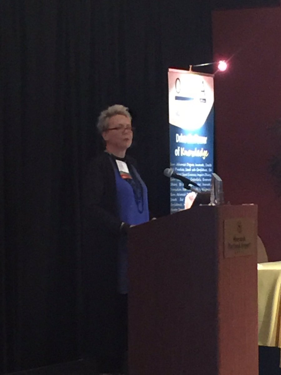CassiBirnbaum's tweet photo. Congratulations to the incoming President of OrHIMA - Lynn Edwards - advancing HIM practices in Oregon https://t.co/jvSEvP7mu8