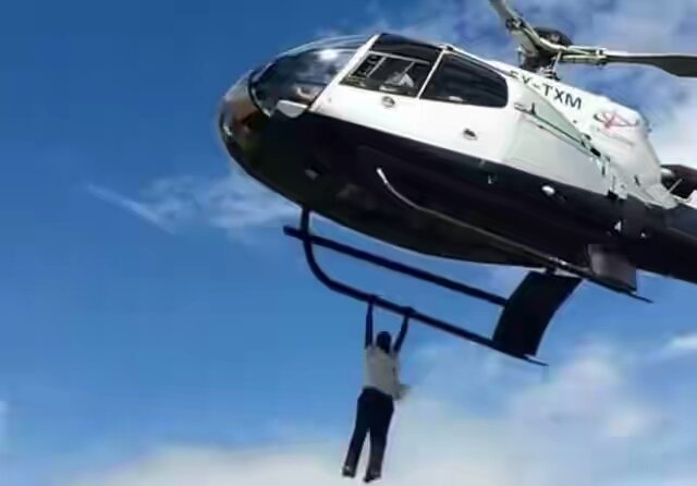 BonfireSafaris's tweet image. RETWEET IF we Should give this Bungoma guy a free flying package so that he can have a feel of flying @KenyaAirways