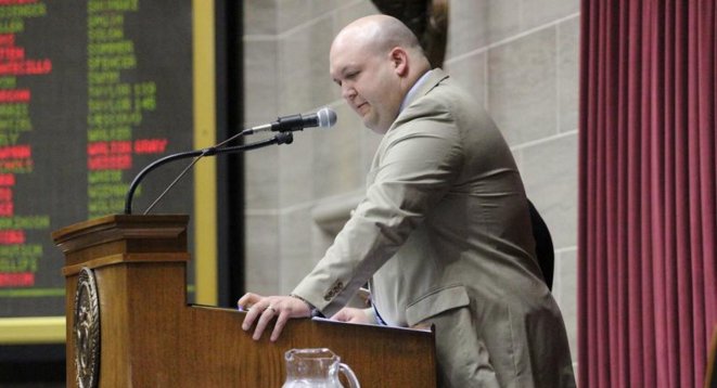 splcenter's tweet photo. Missouri lawmakers vote to lower traffic ticket fines
https://t.co/bgAYWco0AC https://t.co/oqBMOJaUc0