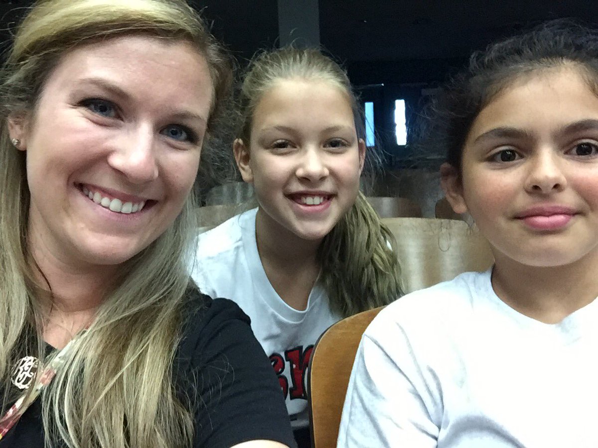 FleenorsFifth's tweet photo. I love seeing former @KCS_Lincoln Lions in leadership positions at @KCS_Sevier ! Proud teacher moment. 😊 https://t.co/giLrfiDuJz