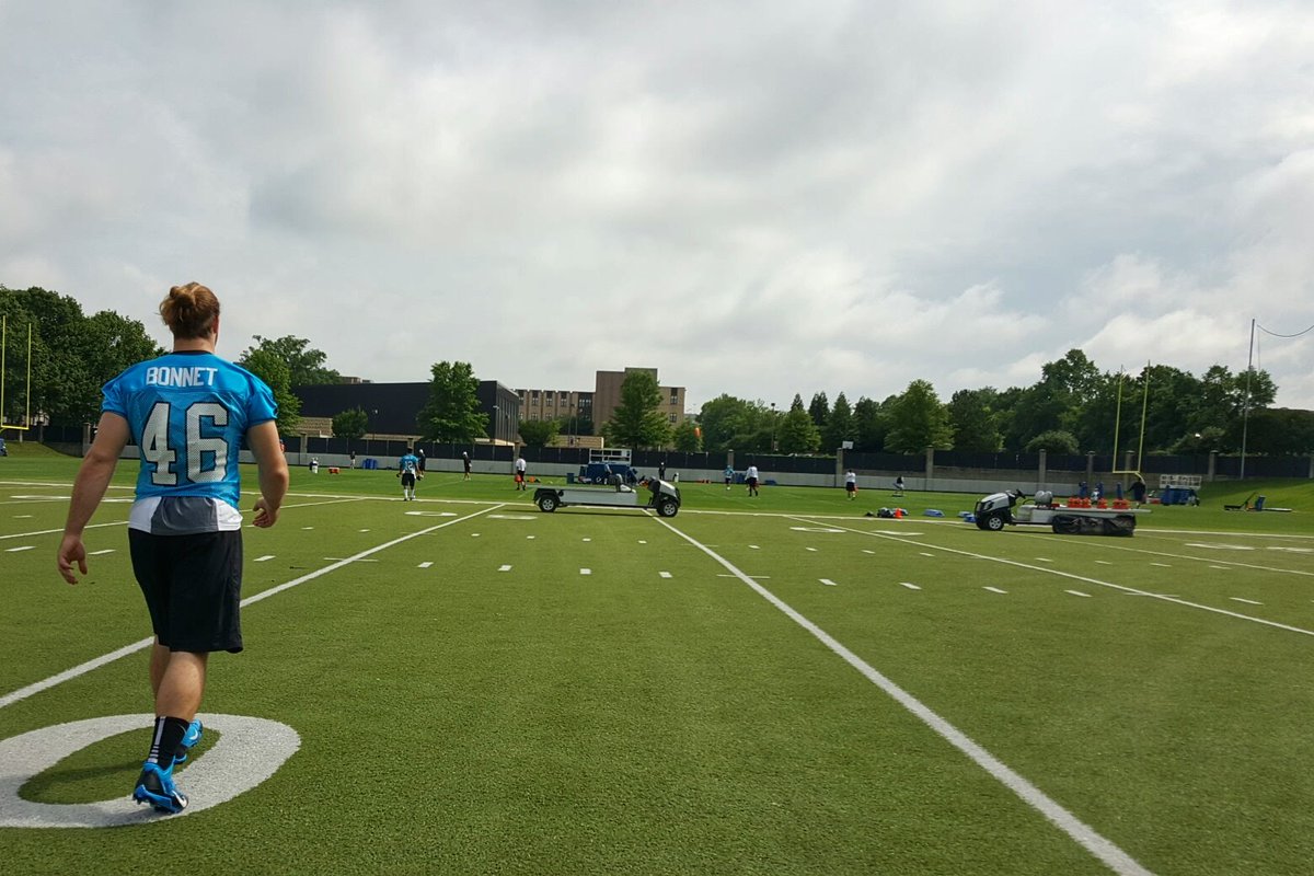 TE Andrew Bonnet hits the field for the first practice of rookie camp.
