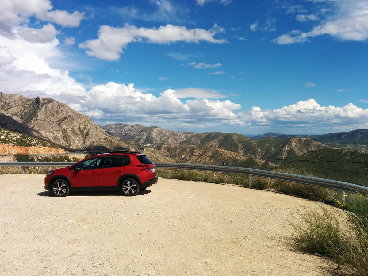 Testdriver_'s tweet photo. Sulle splendide colline di #Valencia insieme al nuovo SUV #Peugeot2008 #ITDlive #ITDtest #TestDrive #ITDontheroad https://t.co/ARQQ3hgV35