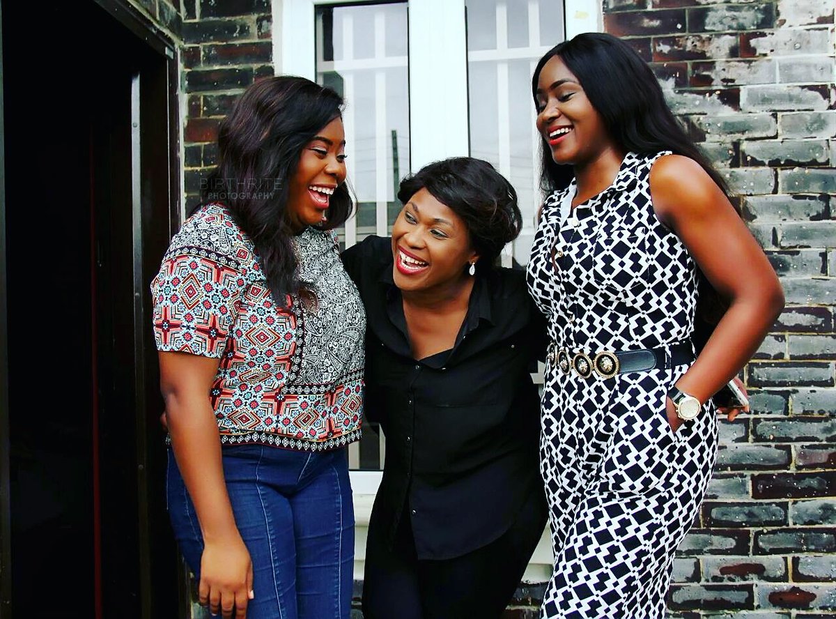 OfficialCHICA's tweet photo. Meet the girls #ProphetNebu a #royalartsacademy movie #setlife https://t.co/RaWqn7FVIR