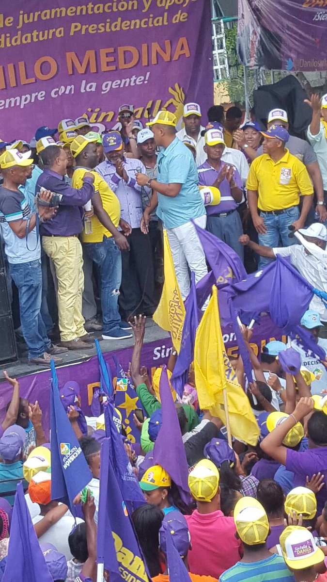 DaniloSinFallo's tweet photo. Éxito total el cierre del Movimiento #SinFalloConDanilo gracias a todos los que dijeron SÍ a Danilo 4➕ https://t.co/EkJz57dAog