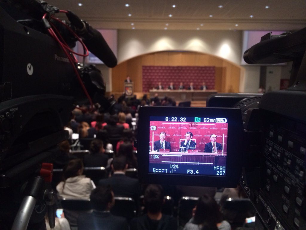TeleUP's tweet photo. @aurelionuno presente en la UP con @JoseALozanoDiez @santiagogarcia0 en la conferencia de la #ReformaEducativa https://t.co/SncCqld0TP