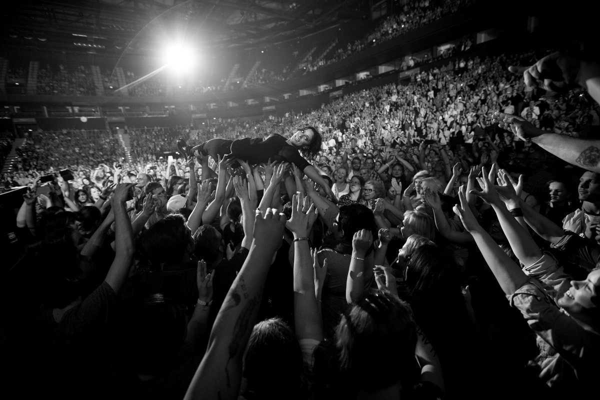 Support_SIMO's tweet image. Nach Hamburg wird heute Abend in Kiel gefeiert!=)
Viel Spass allen die heute dabei sind :D