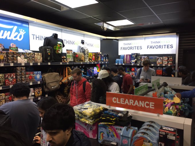 View image on Twitter