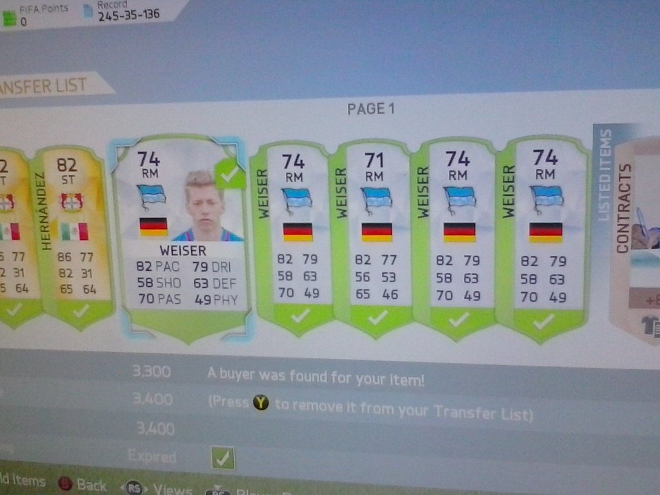 dterampage's tweet photo. @SanderDTT bought these weiser cards for 600-500 sold for 3k and hernandez for 1.5k sold for 2.6k https://t.co/i76NmAlnLV