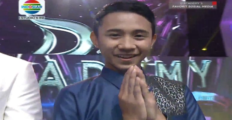 Selamat <a href="/DA3_Rafly/">Muh.Rafly Heriawan</a> kandidat Biduan Pria Favorit Sosial Media. #SosmedDA3