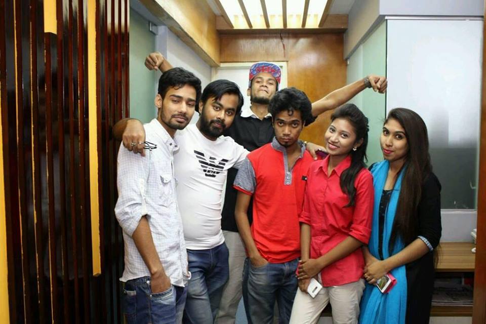 Slimshafin's tweet photo. Bangla Radio 95.2FM
#Rngsquad #Folkism #slimshafin https://t.co/LJQ7ZP3ZxC