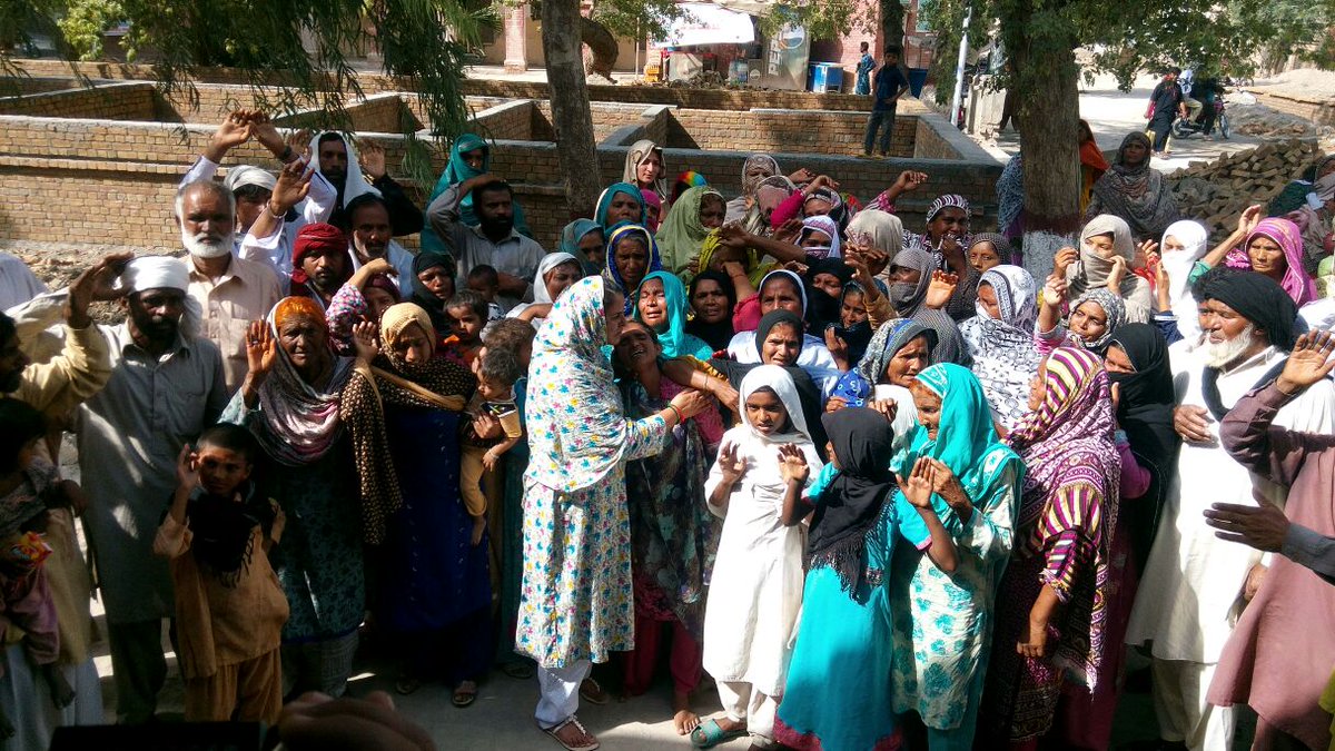 MukhtarMai's tweet photo. Visited #saminamai, a 9 year old girl raped brutally. No words to explain her family feelings. #justiceforsamina https://t.co/y0Z03B9XfO